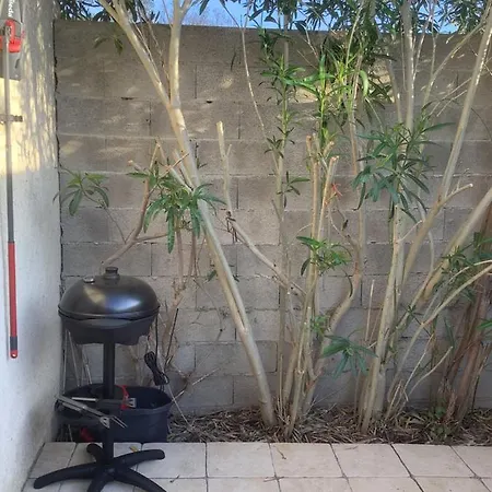 Вилла De Lyse Avec Jacuzzi *