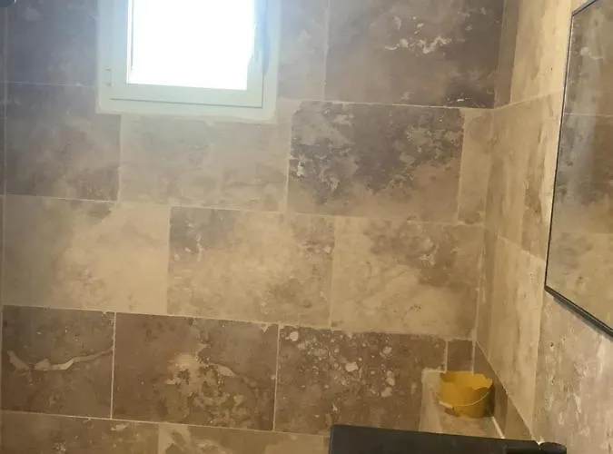 De Lyse Avec Jacuzzi