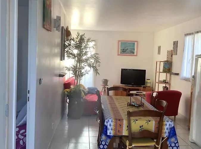 De Lyse Avec Jacuzzi Villa *